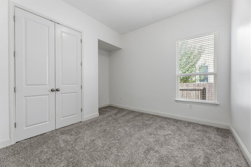 5209 Mandevilla Dr Property Photo 30
