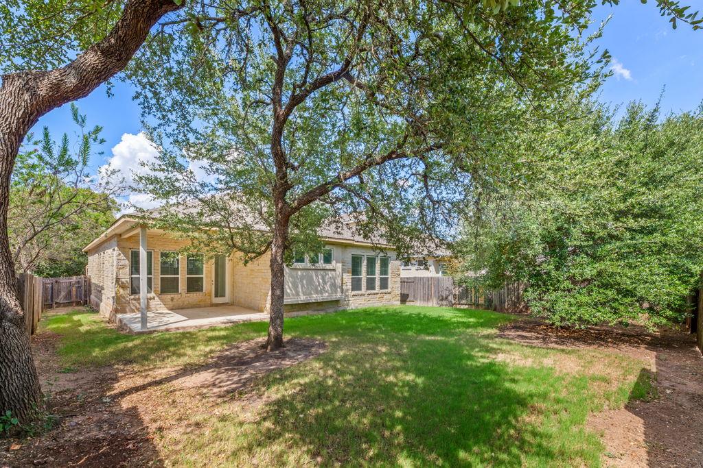 5209 Mandevilla Dr Property Photo 37
