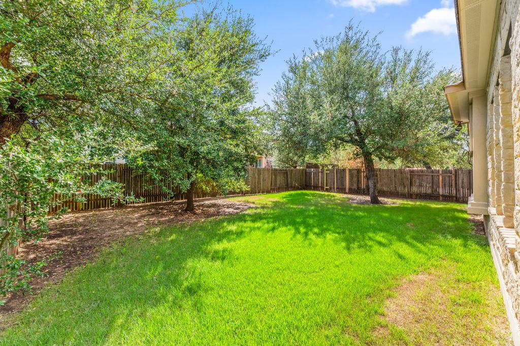 5209 Mandevilla Dr Property Photo 39