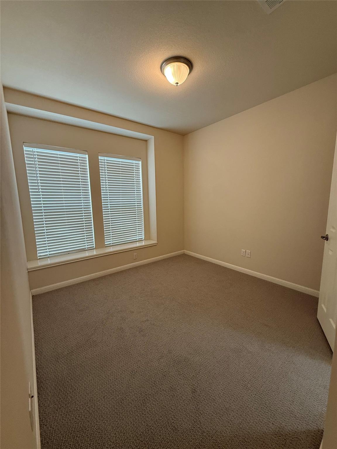 1932 Tramson Dr #102c Property Photo 6