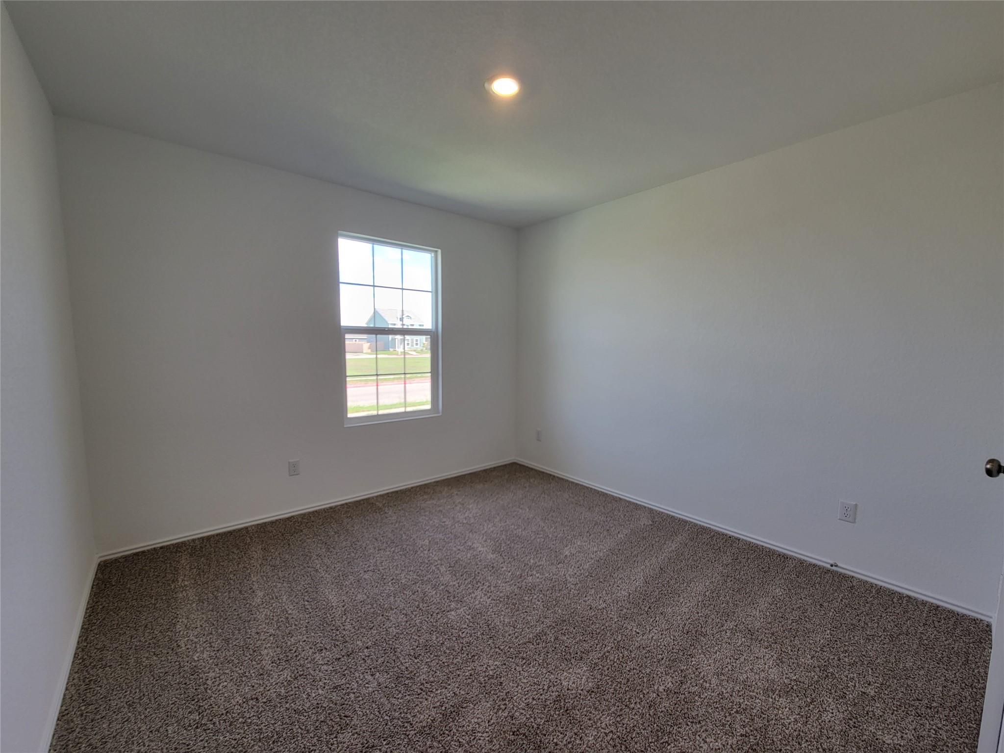1215 Largemouth Ln Property Photo 14