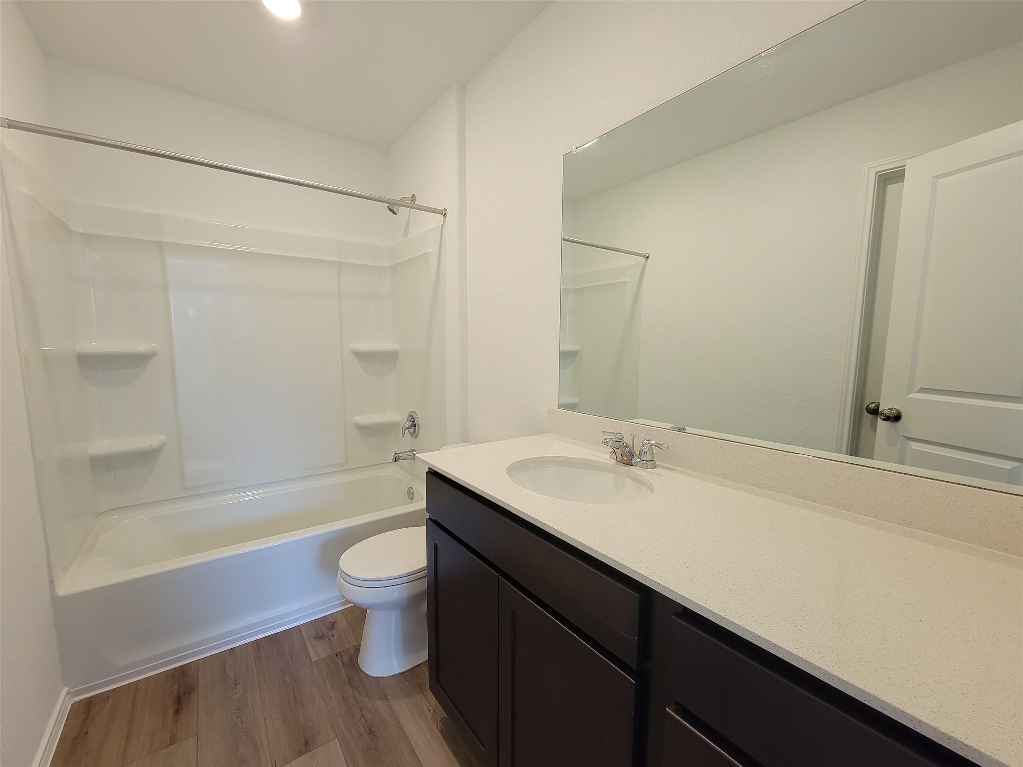 1215 Largemouth Ln Property Photo 21