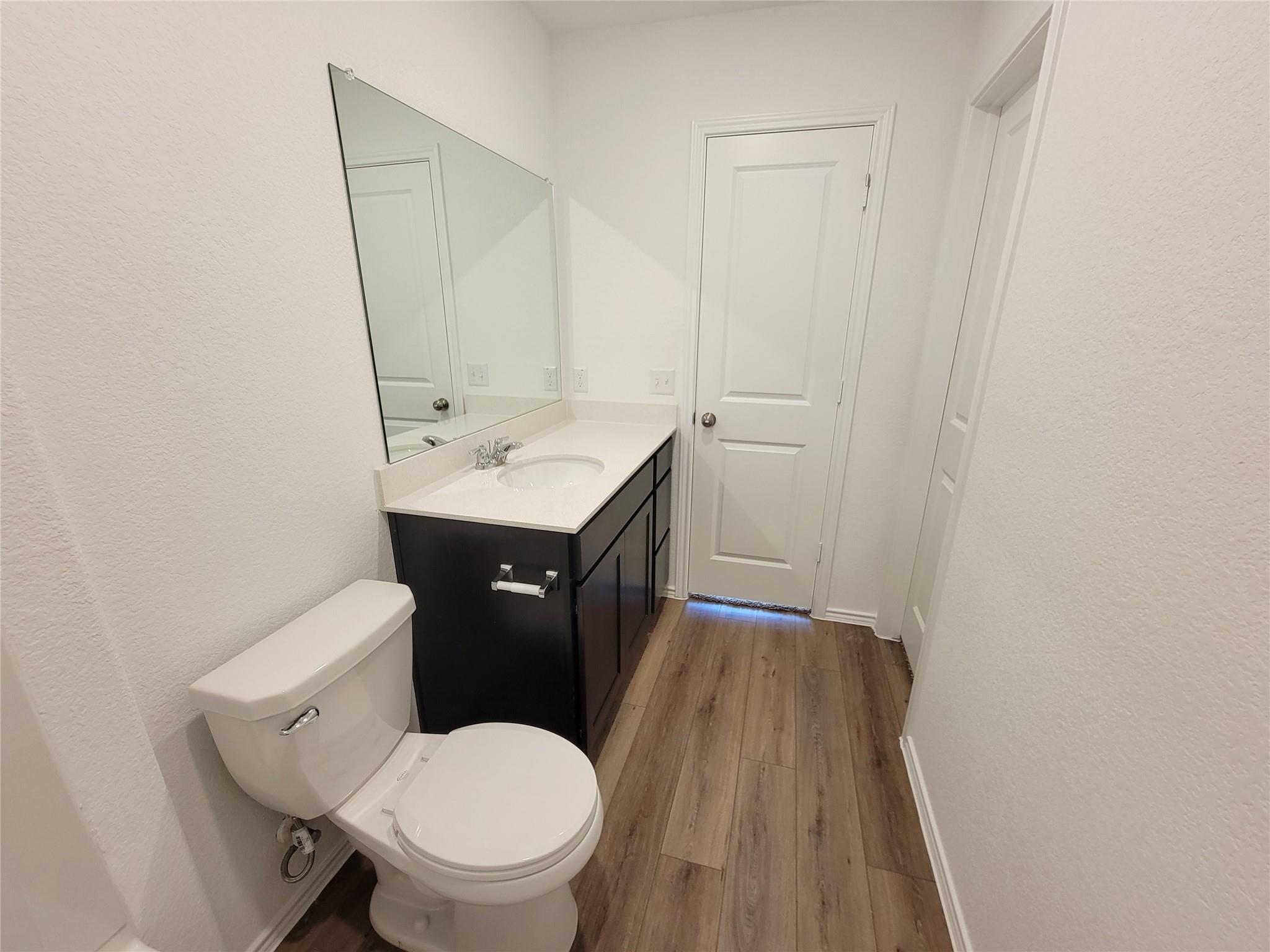 1215 Largemouth Ln Property Photo 23