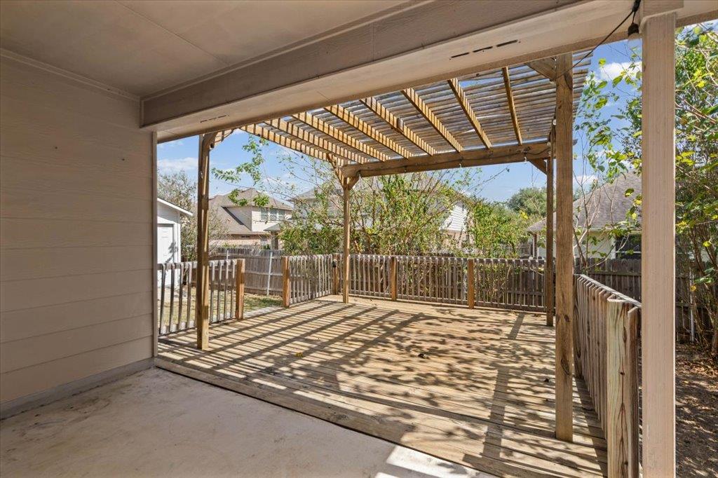 2341 Garlic Creek Dr Property Photo 27
