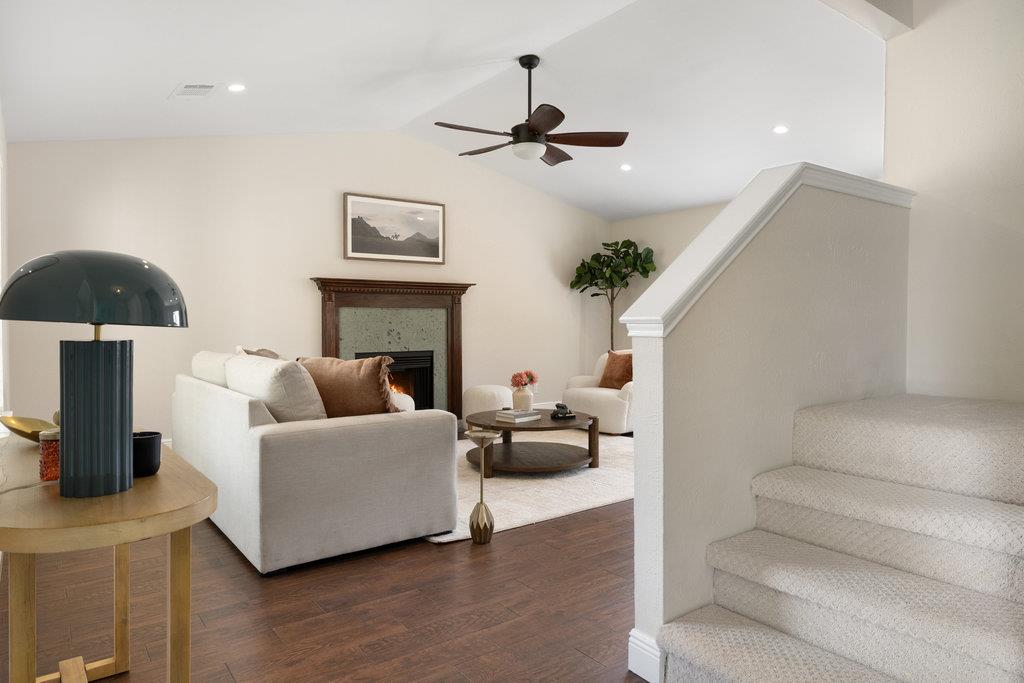 7812 Turquoise Trl Property Photo 5