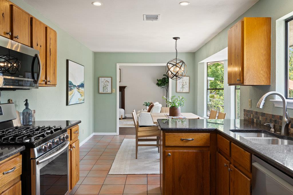 7812 Turquoise Trl Property Photo 10