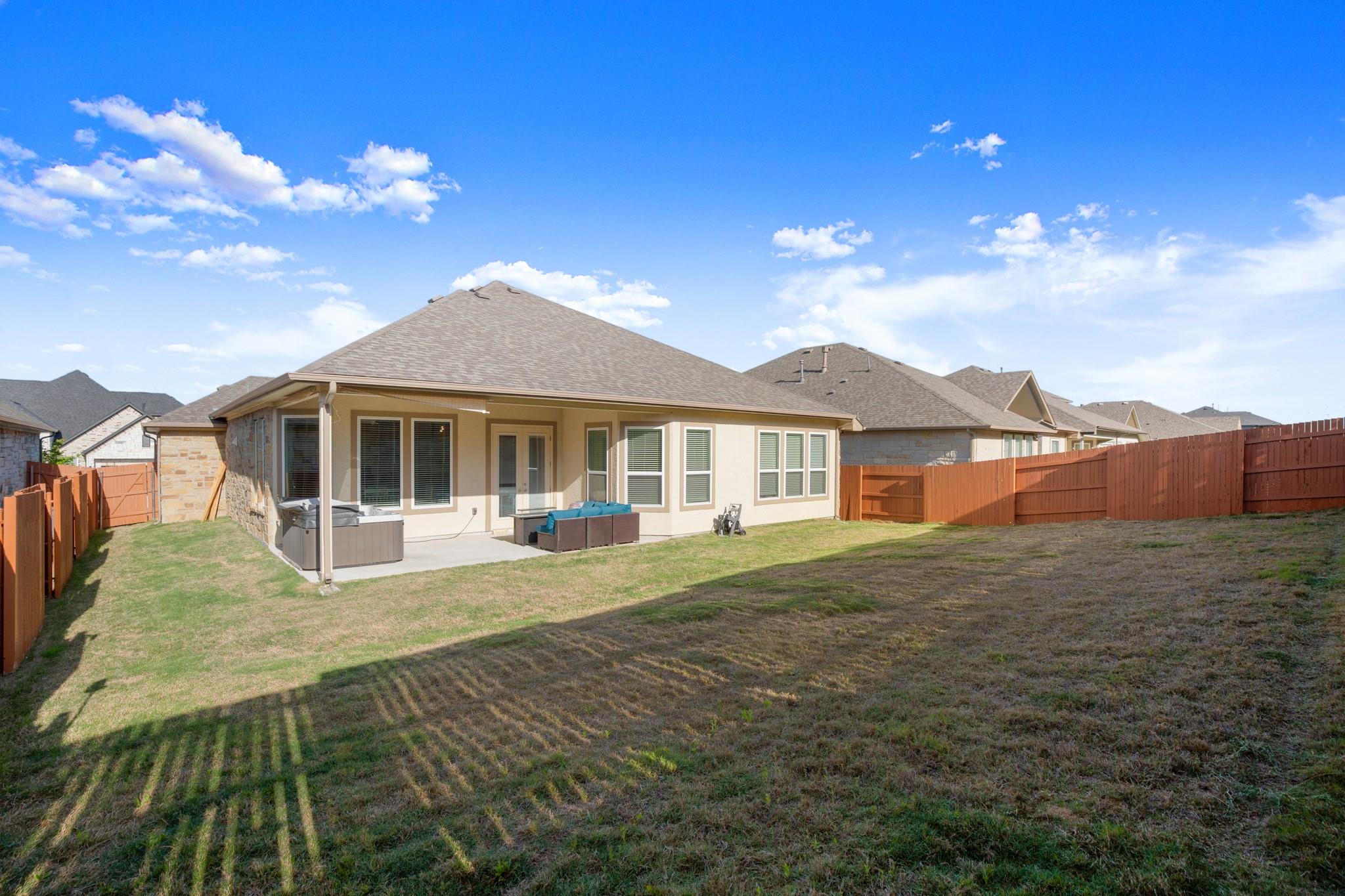 431 Wild Pecan Loop Property Photo 29
