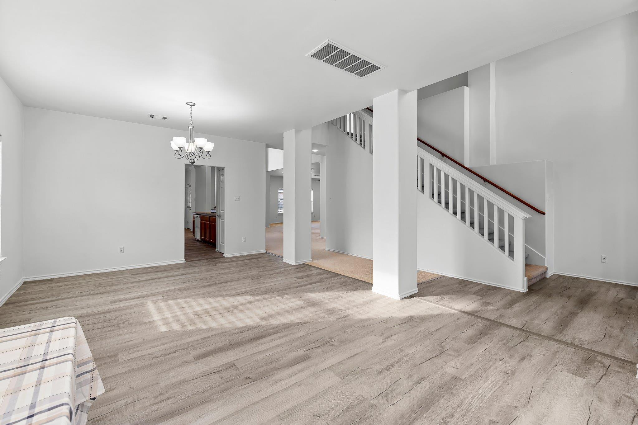 6700 Tulloch Way Property Photo 10