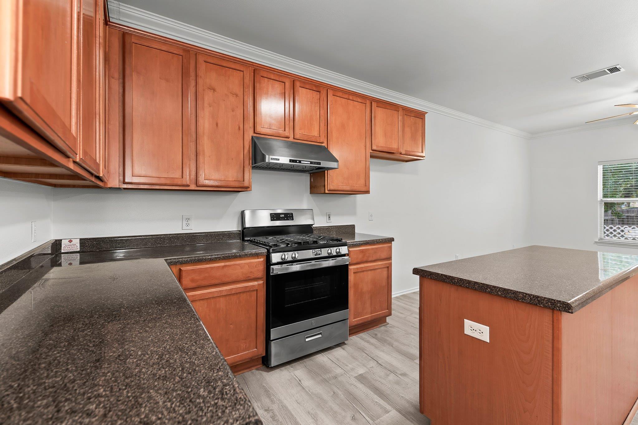 6700 Tulloch Way Property Photo 12