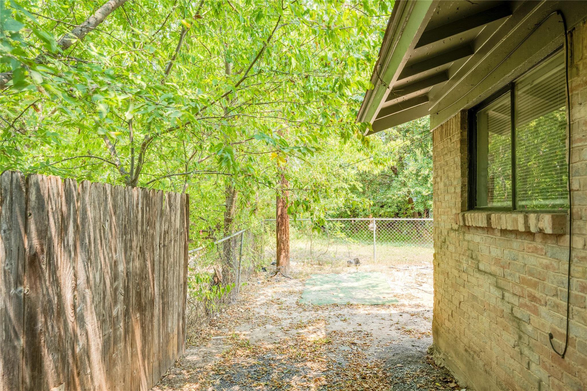 838 N Meadows Dr Property Photo 24
