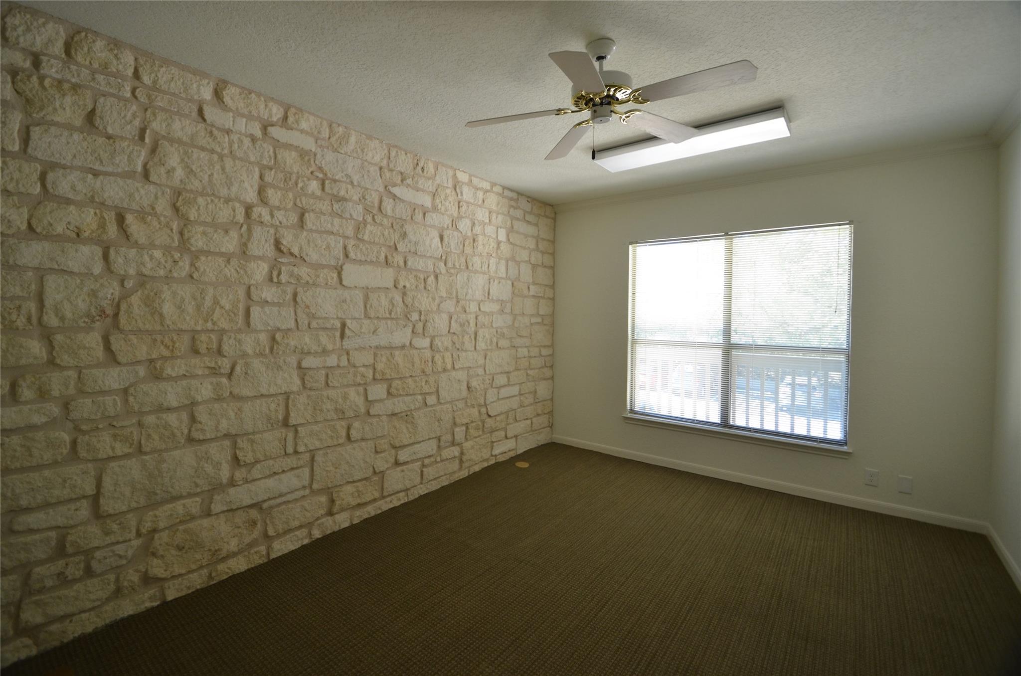4131 Spicewood Springs Rd E4 Property Photo 3