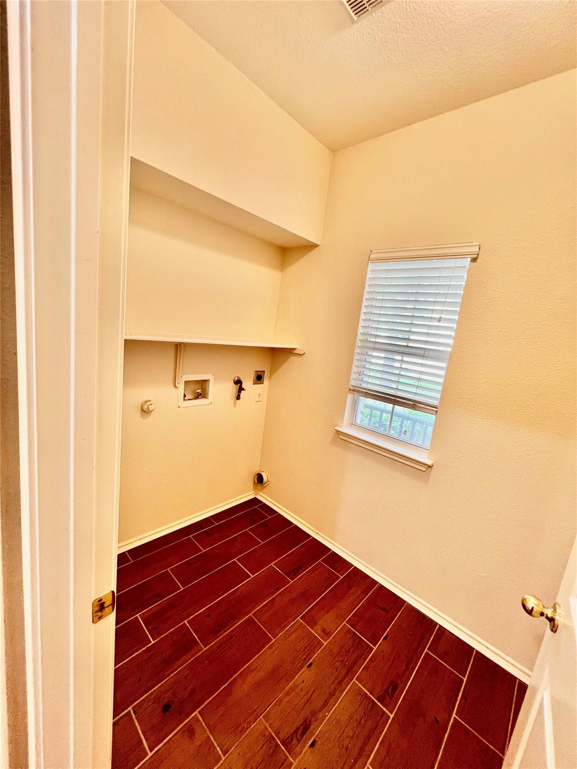 11309 Los Comancheros Rd Property Photo 9
