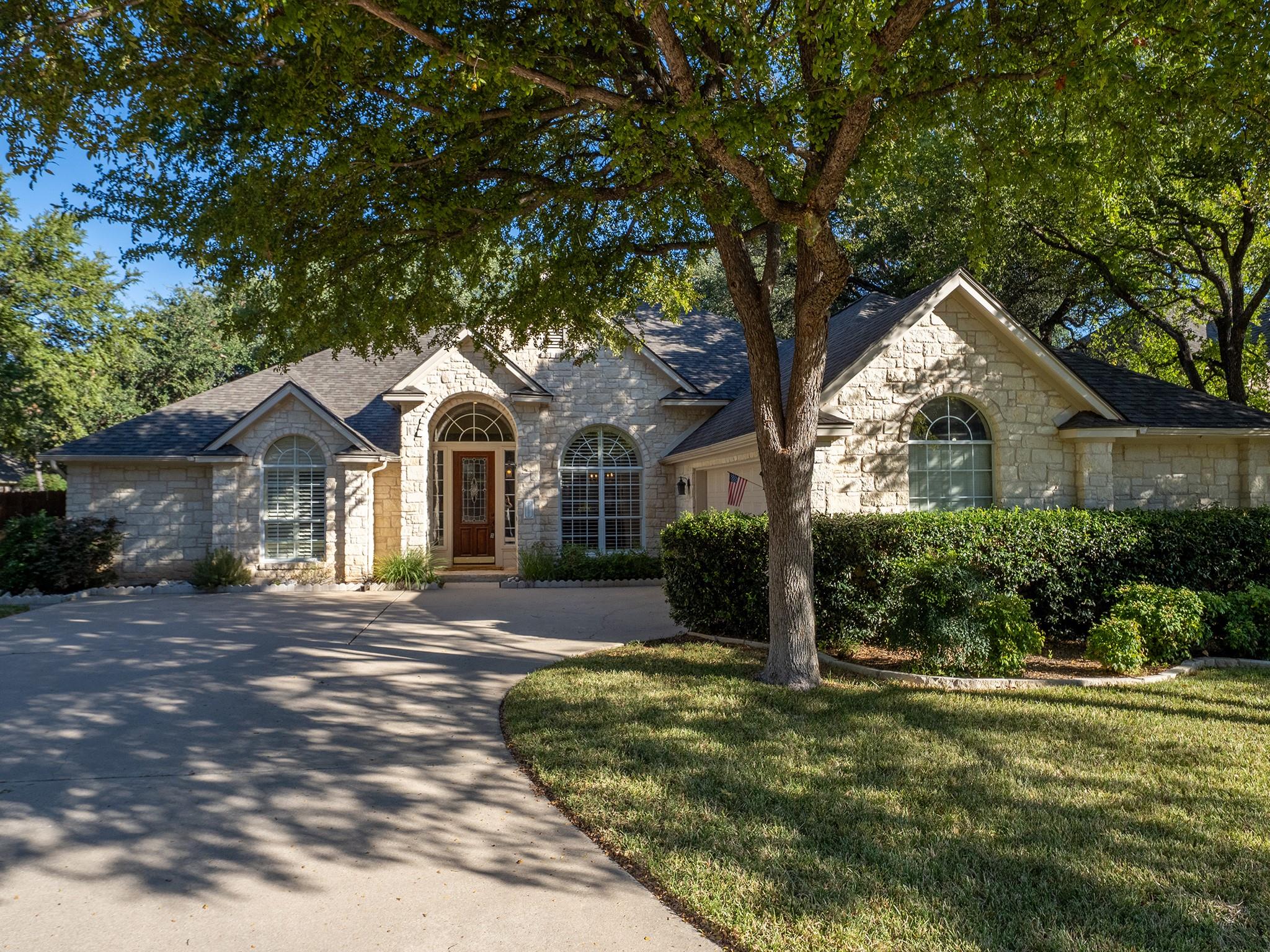 17200 Poncho Springs Ln Property Photo 3