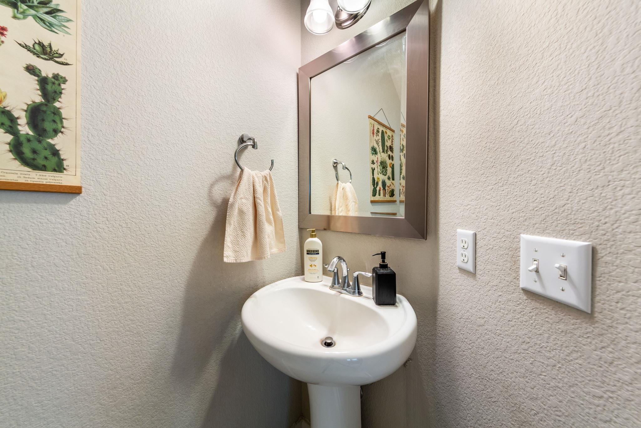 4628 Page St Property Photo 12
