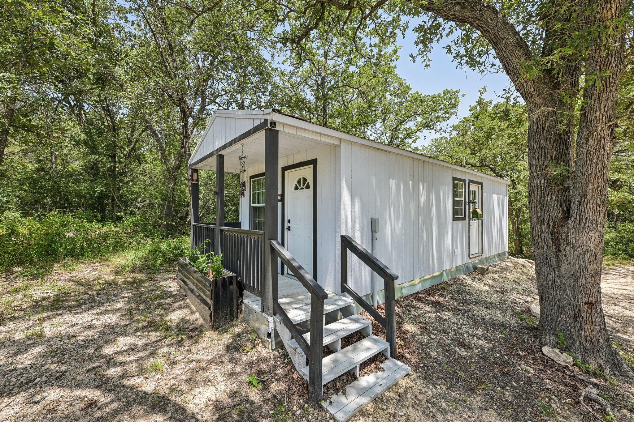 541 Hidden Oaks Dr Property Photo 31