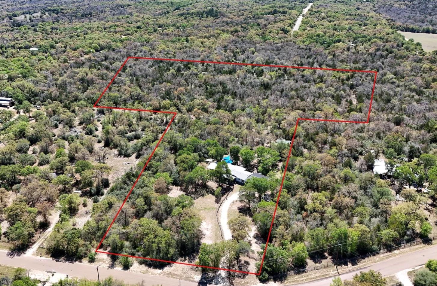 541 Hidden Oaks Dr Property Photo 36