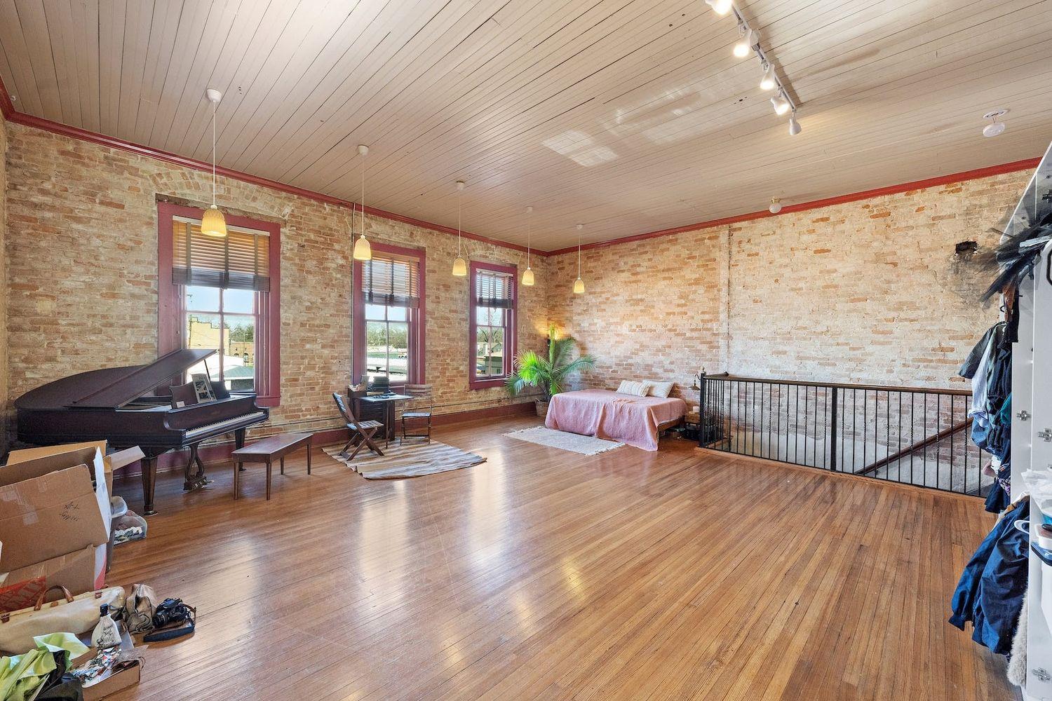 707 Chestnut St Property Photo 11