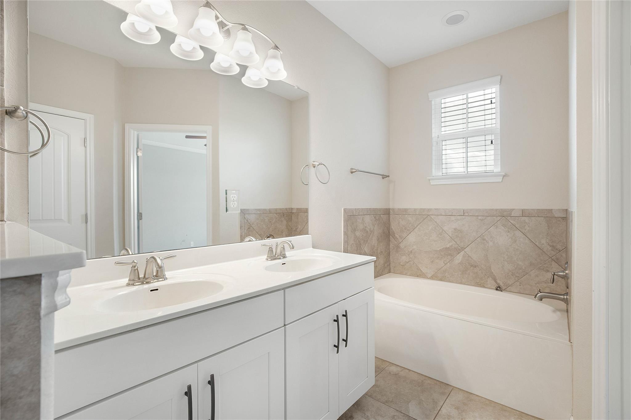 13400 Briarwick Dr #702 Property Photo 25