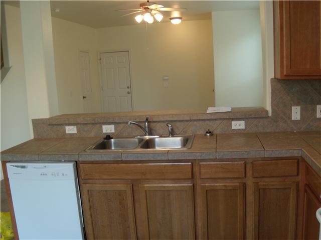 2409 Allred Dr #b Property Photo 6