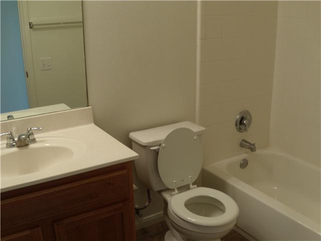 2409 Allred Dr #b Property Photo 9