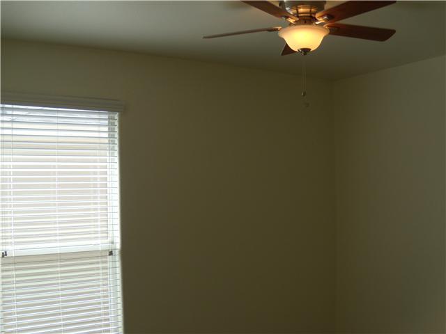 2409 Allred Dr #b Property Photo 10