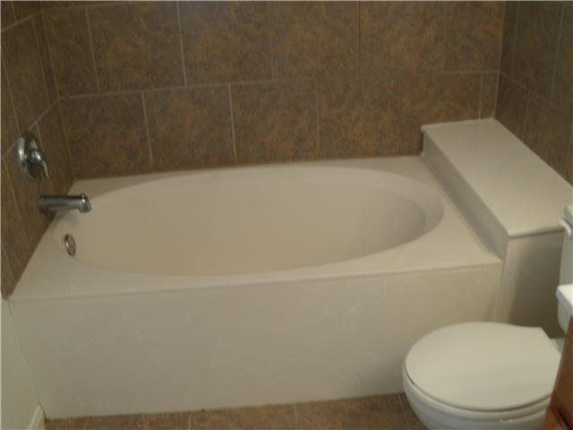 2409 Allred Dr #b Property Photo 11
