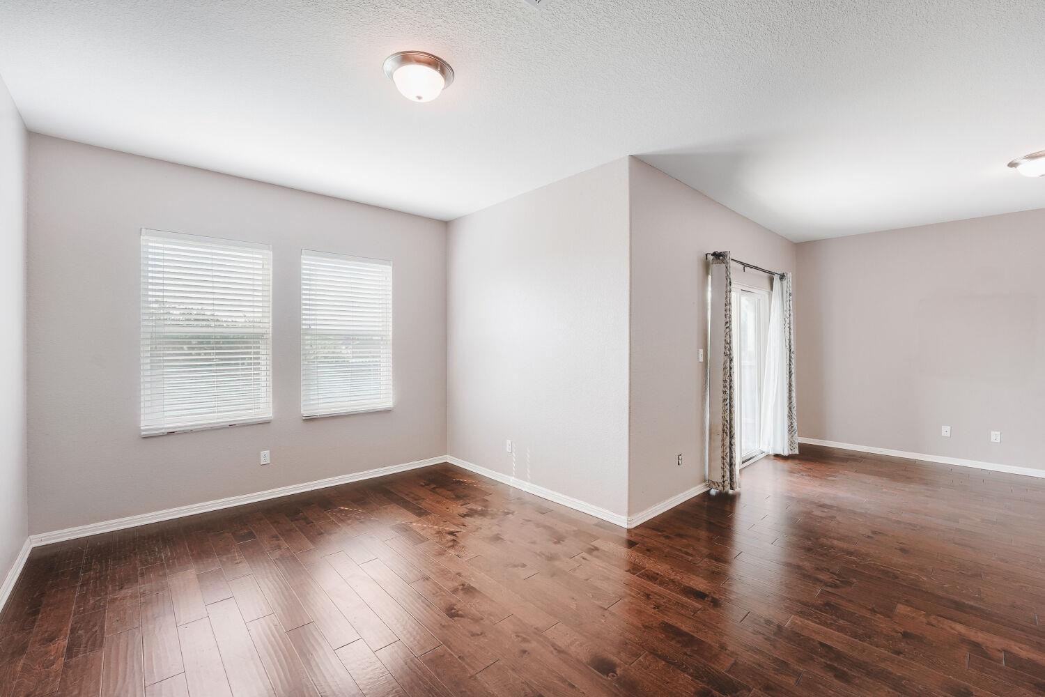 13705 Sherri Berry Way Property Photo 10