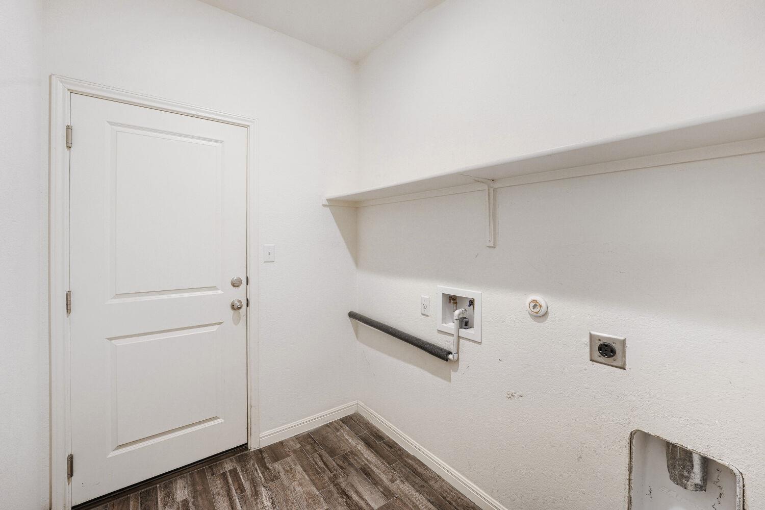 13705 Sherri Berry Way Property Photo 29