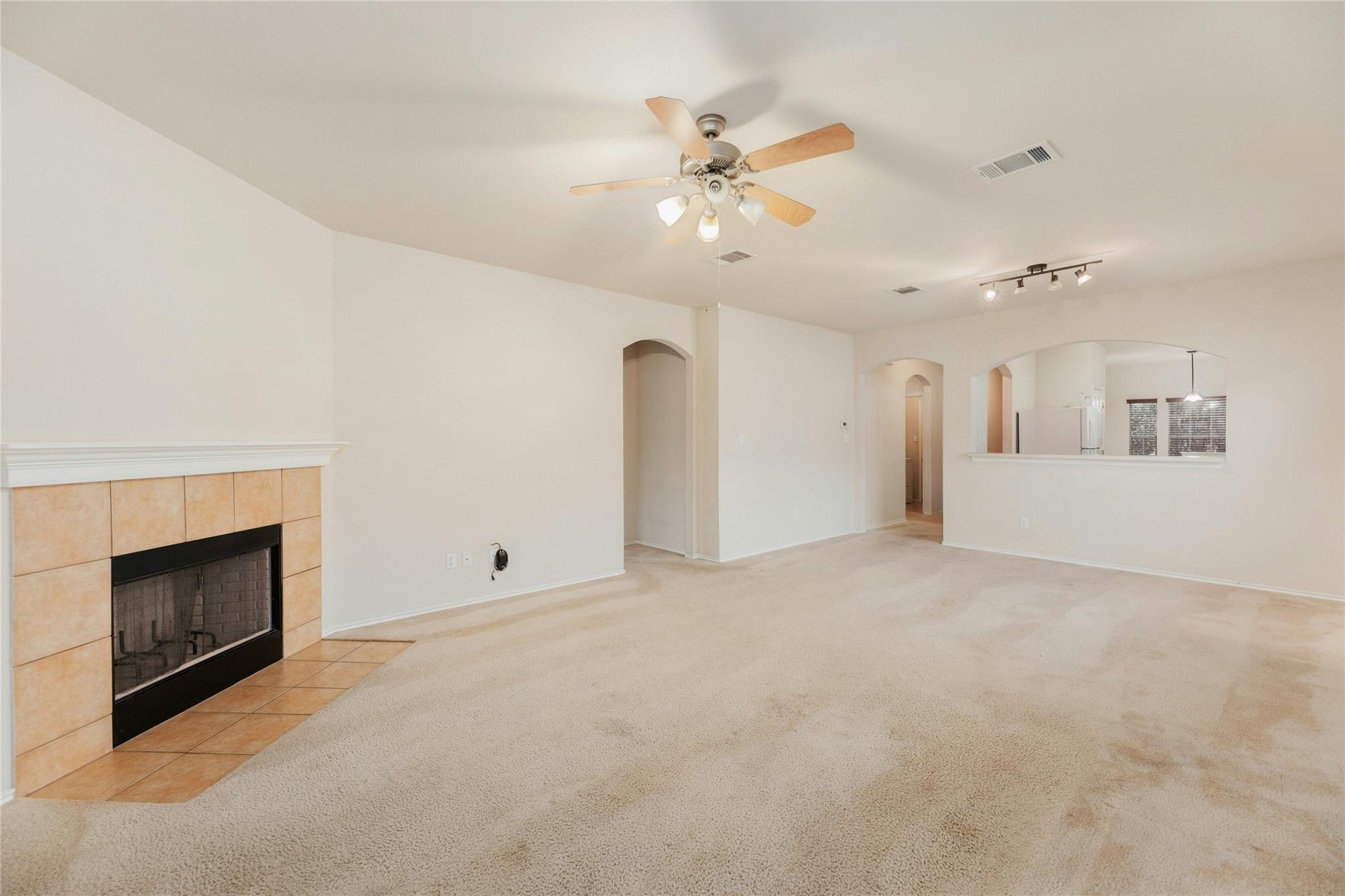107 Saul St Property Photo 7