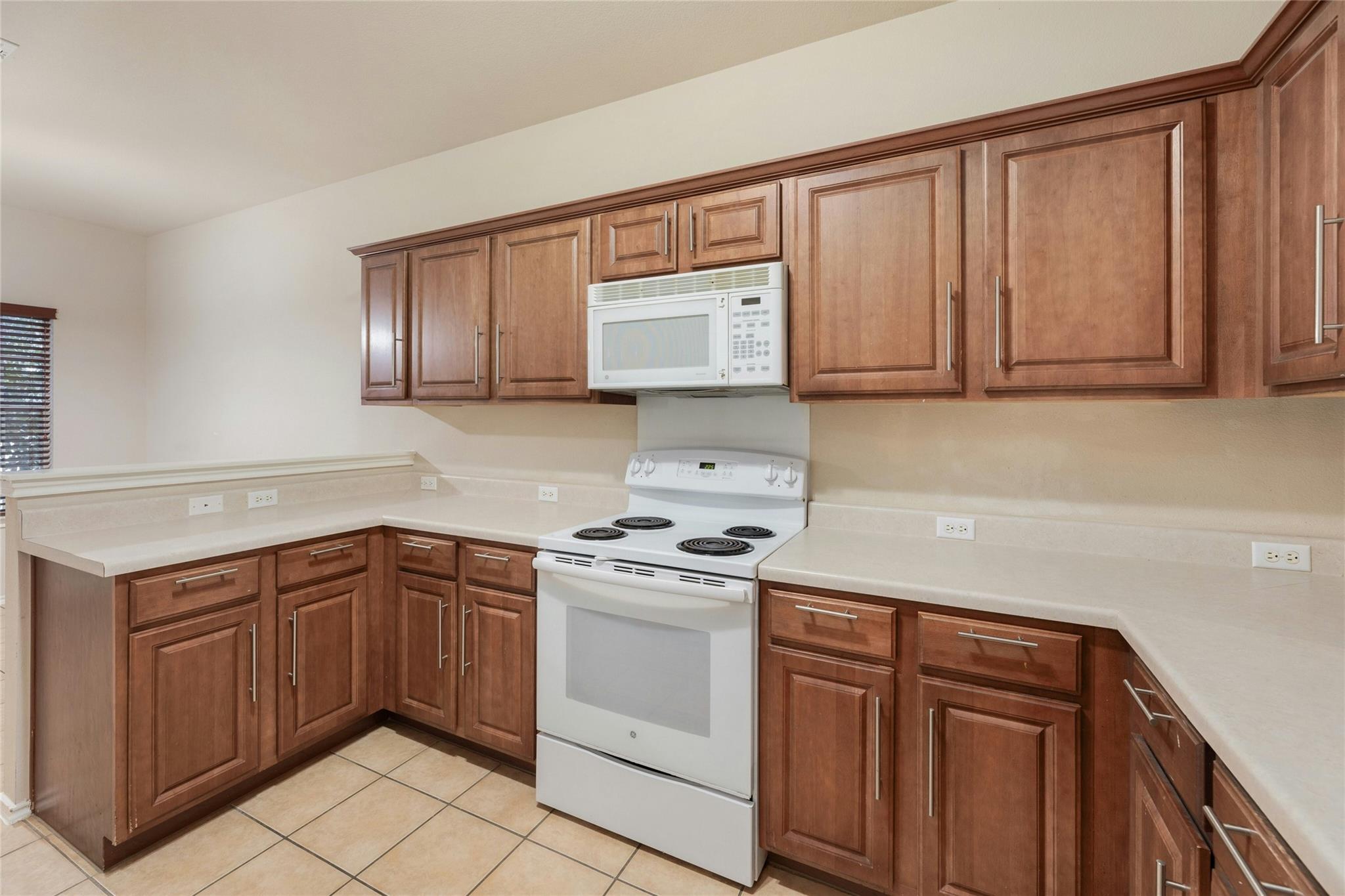 107 Saul St Property Photo 12