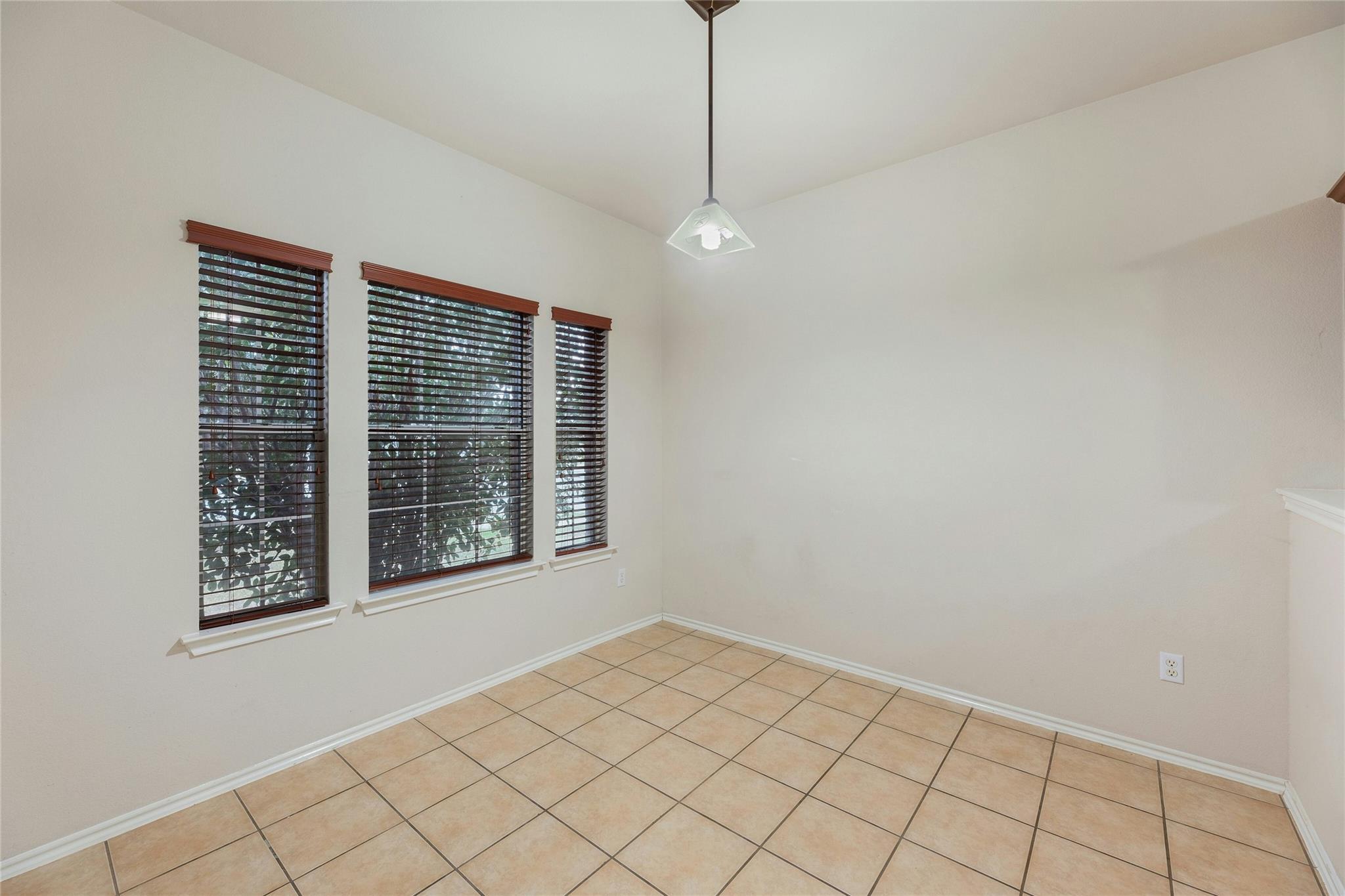107 Saul St Property Photo 14