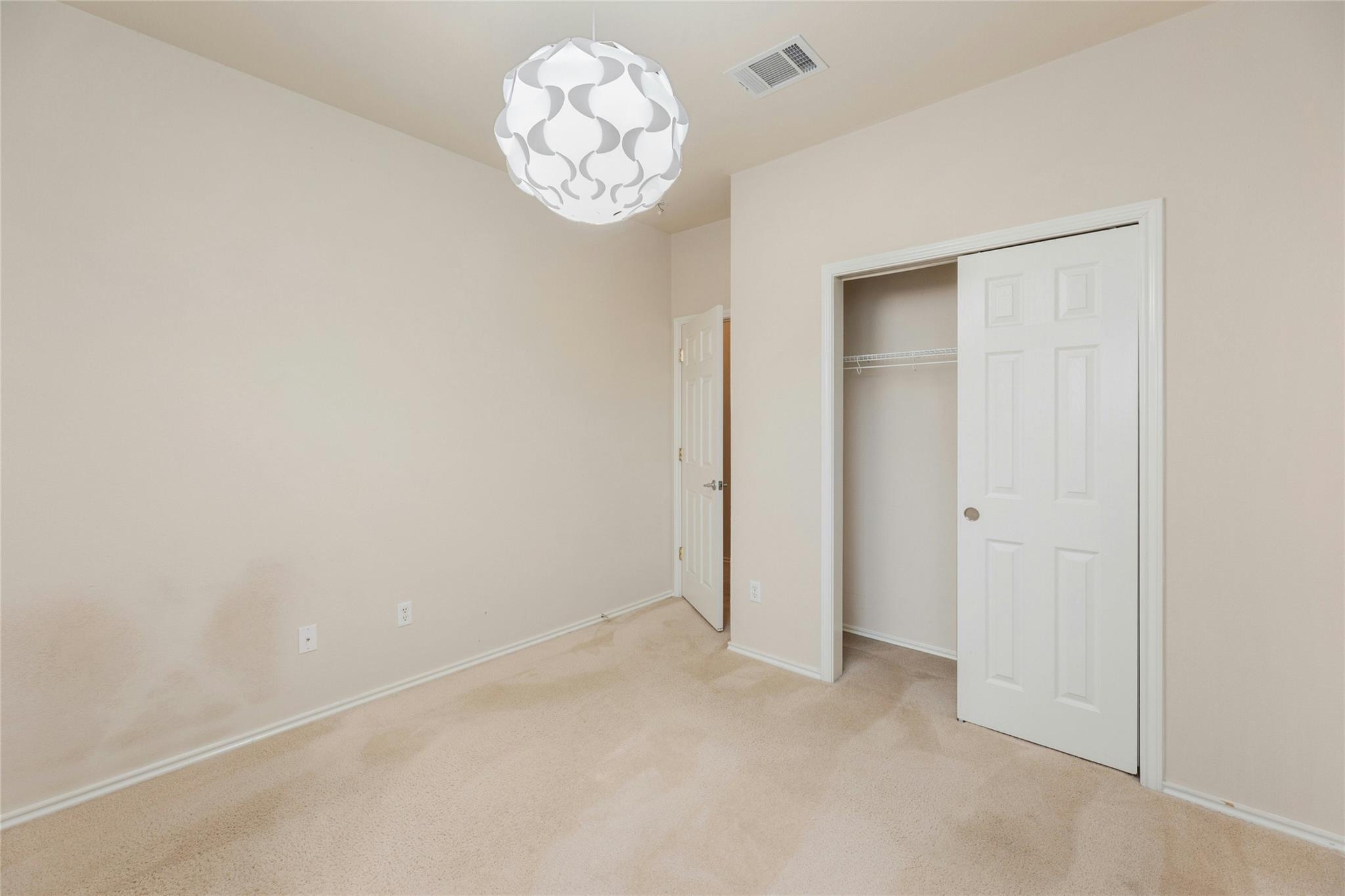 107 Saul St Property Photo 23