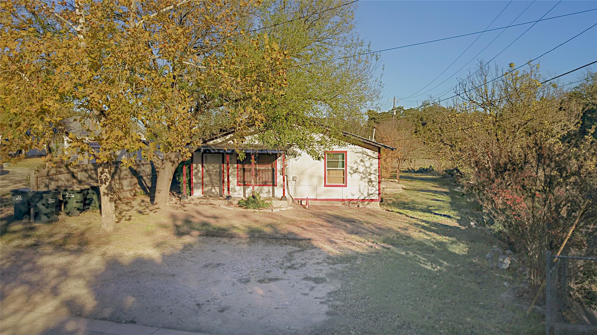 317 N Cedar St Property Photo 2