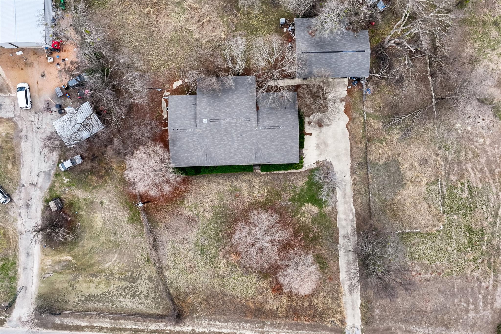 408 Horseshoe Dr Property Photo 7