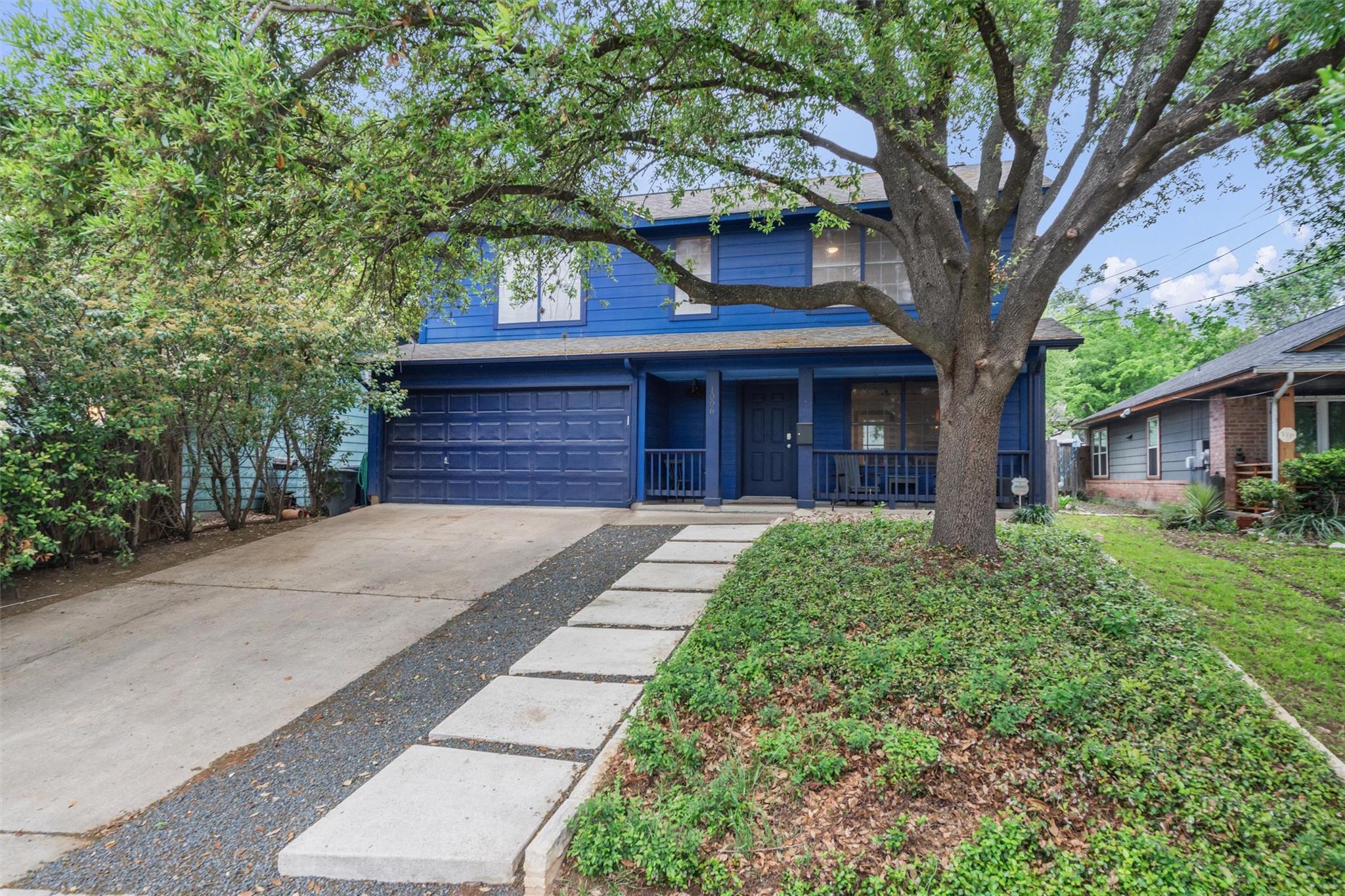 1006 Olive St Property Photo