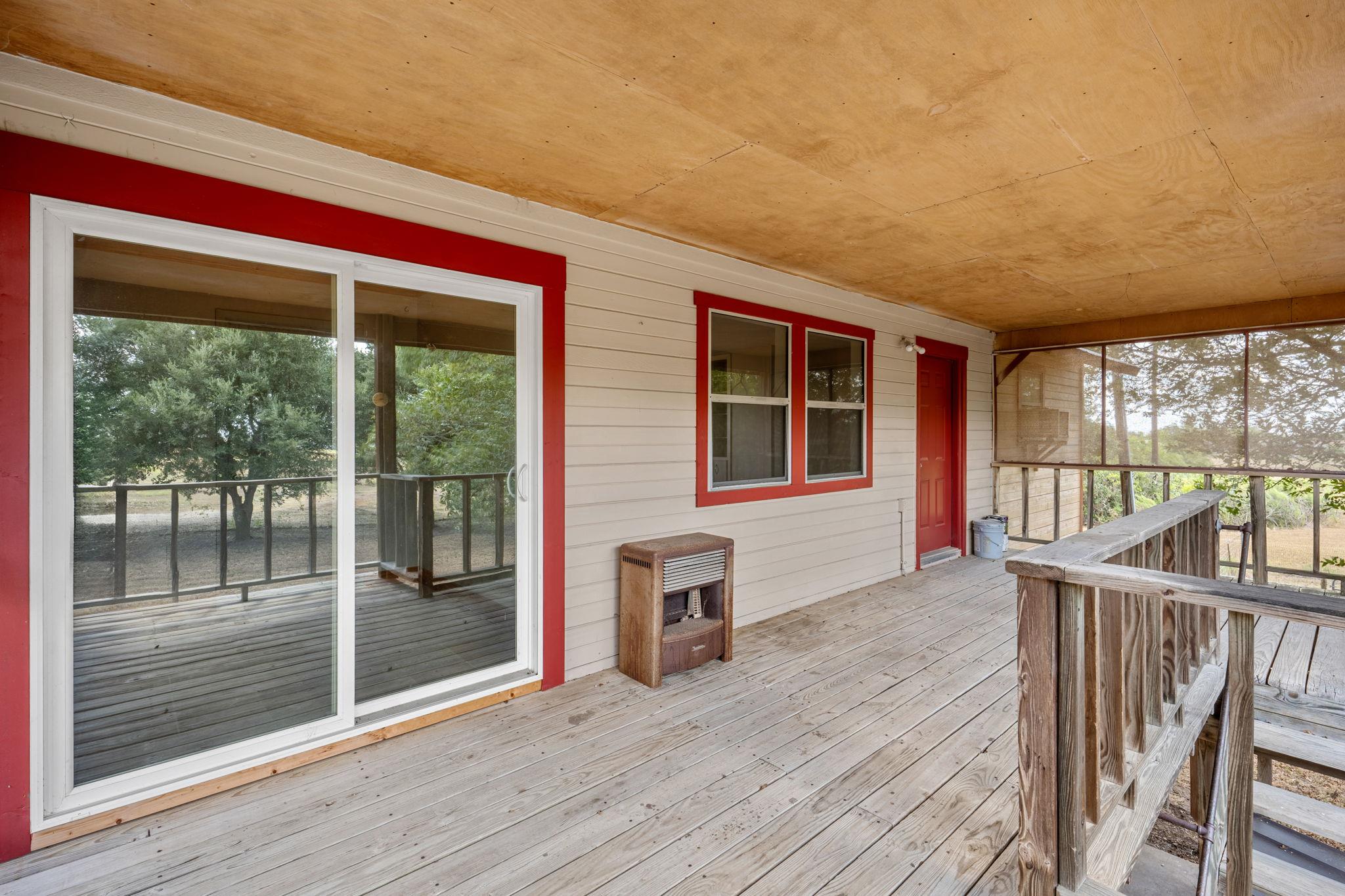 201 930 Private Rd None Property Photo 6