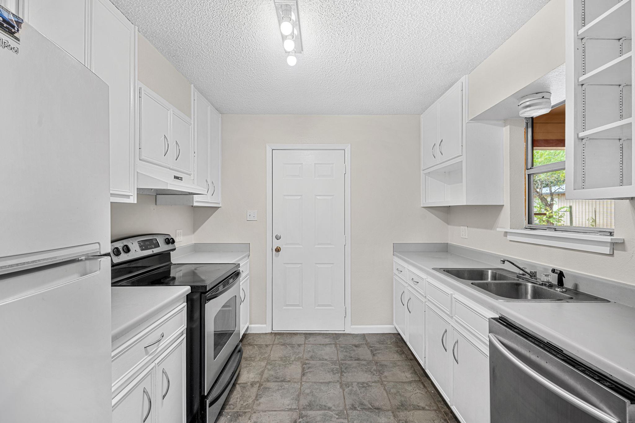 201 930 Private Rd None Property Photo 13