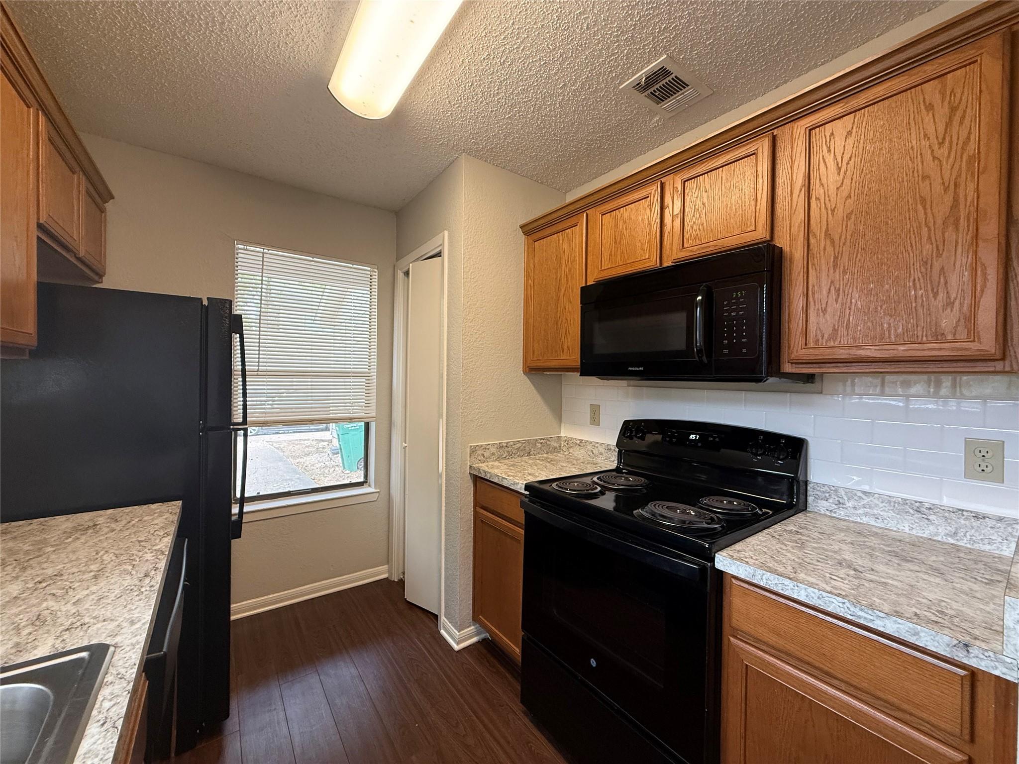 8902 Schick Rd #d Property Photo 5