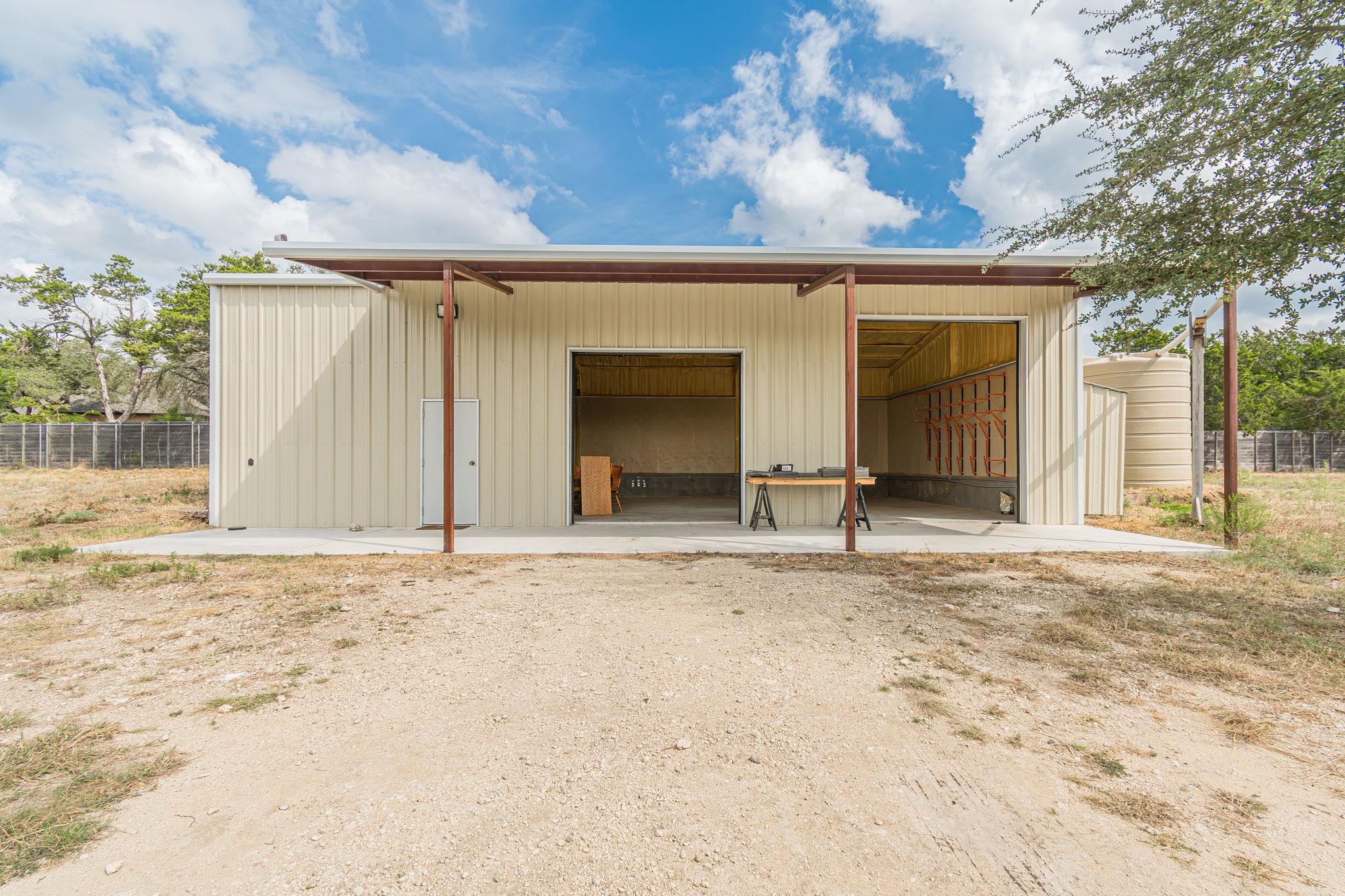 15 Tall Oaks Trl Property Photo 3