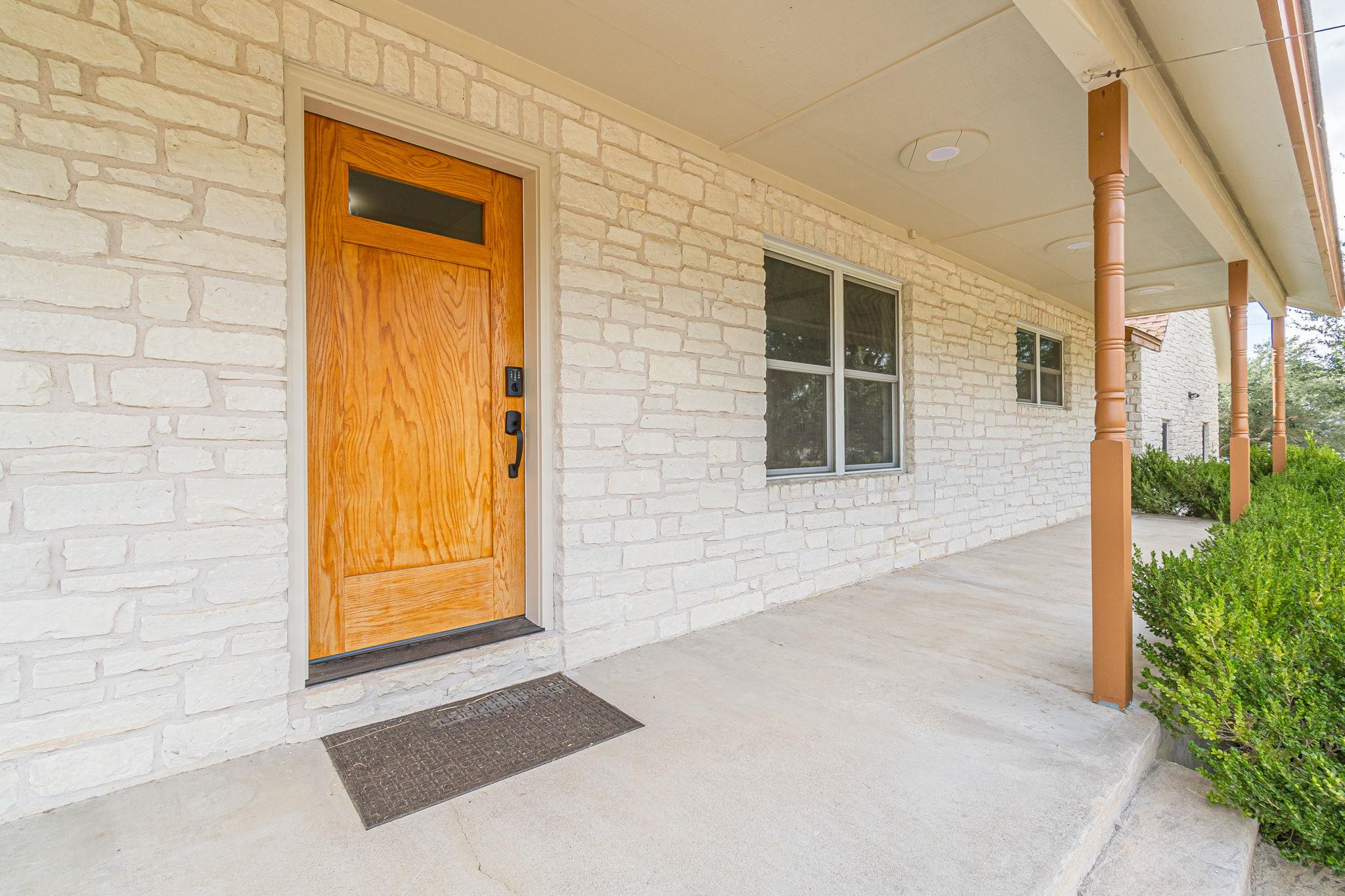 15 Tall Oaks Trl Property Photo 6