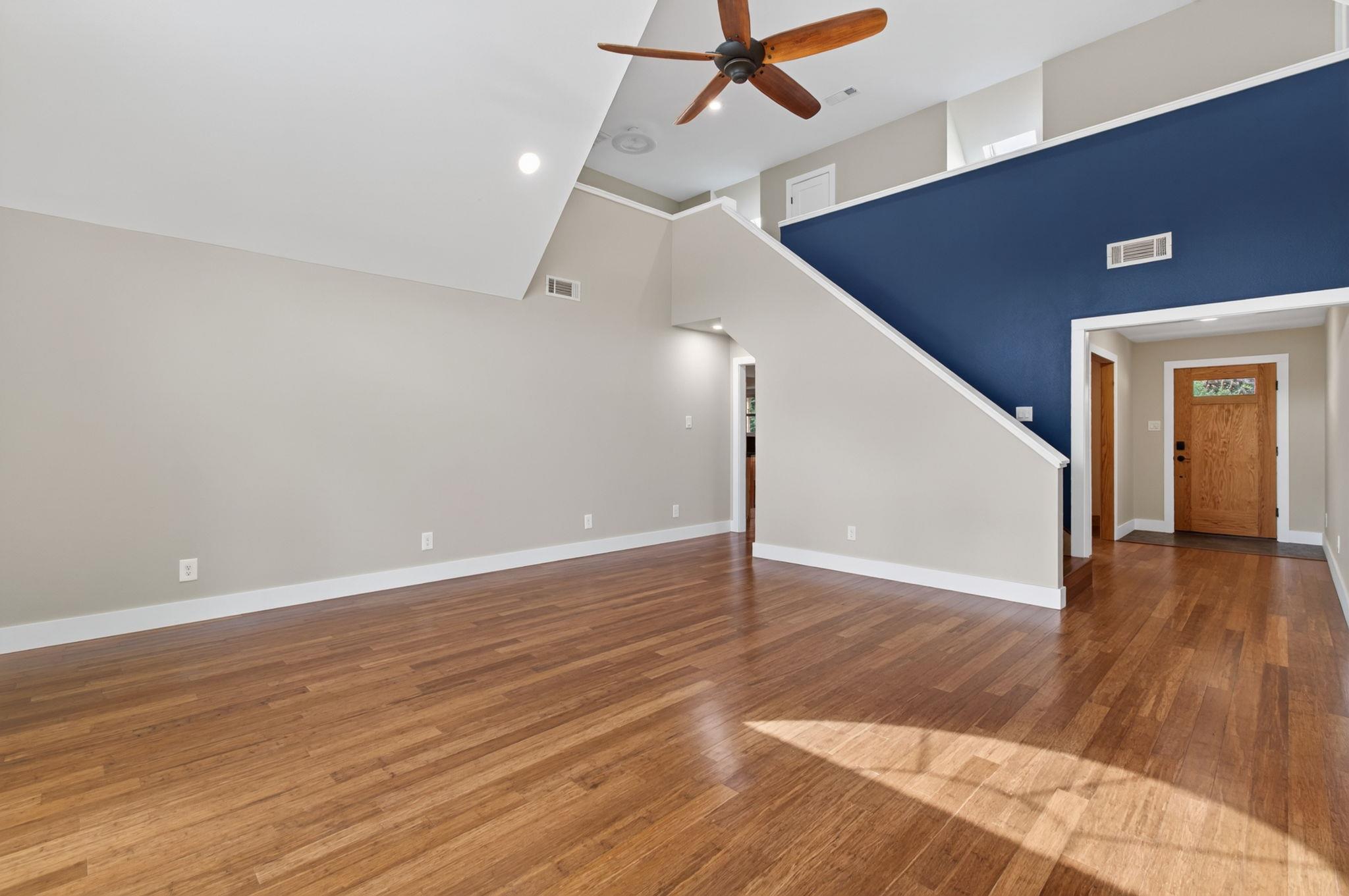 15 Tall Oaks Trl Property Photo 9