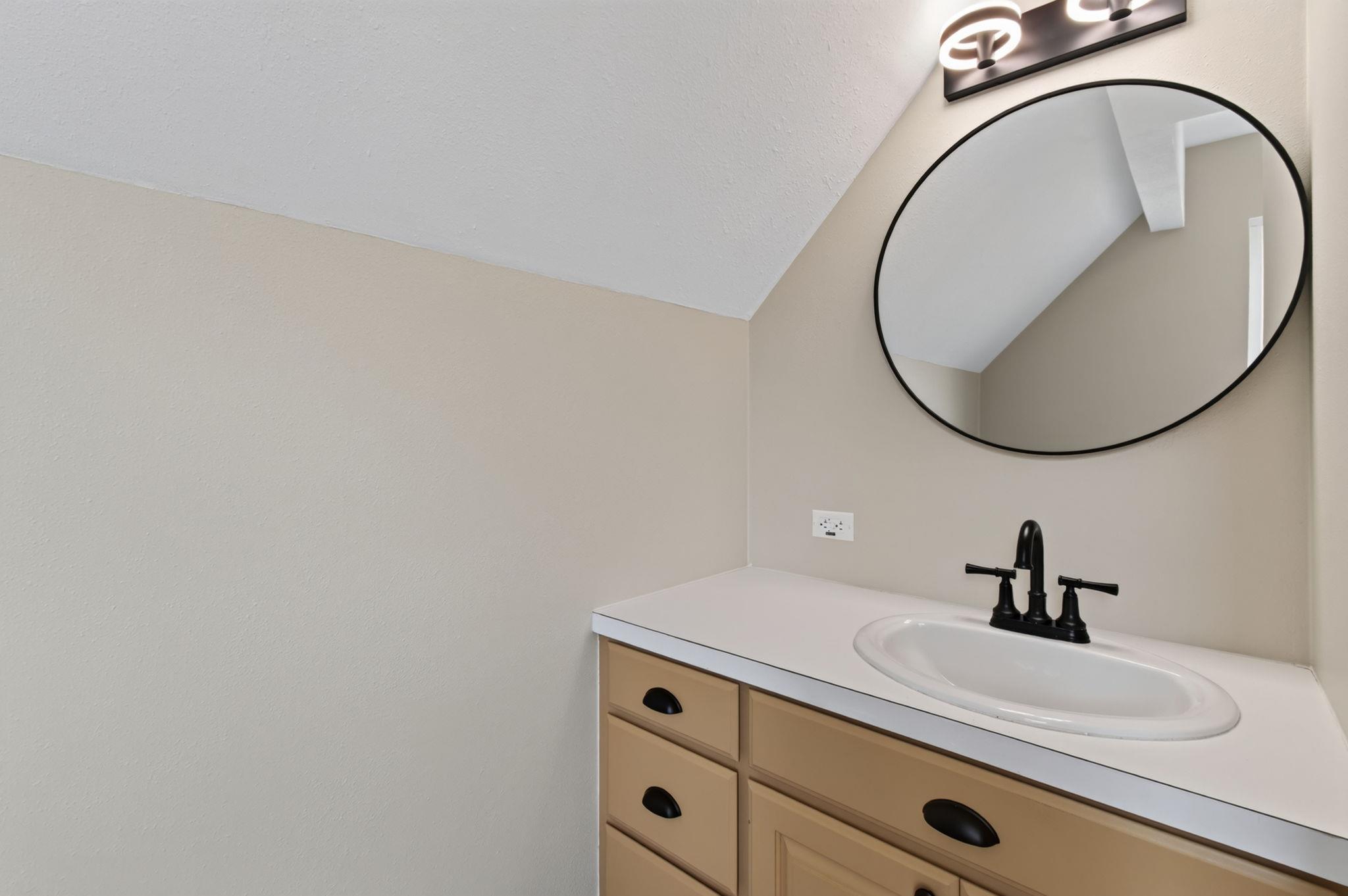 15 Tall Oaks Trl Property Photo 28