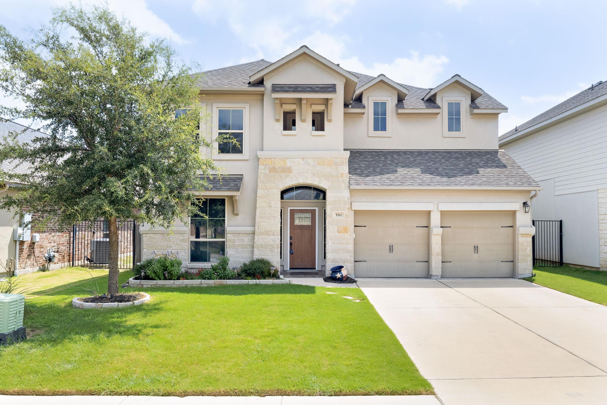 550 Cortona Ln Property Photo 1