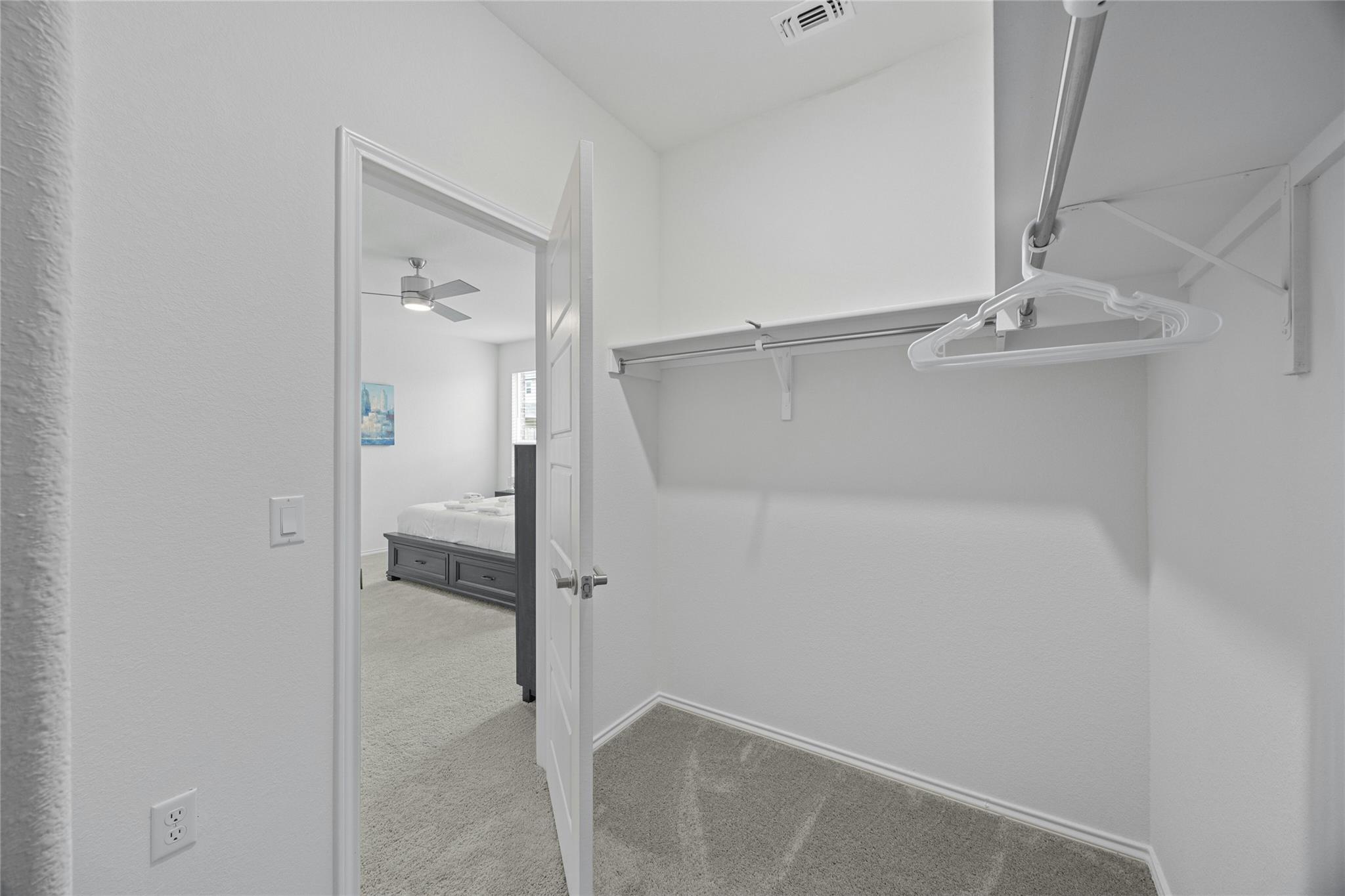 12529 Hallstatt Dr Property Photo 34