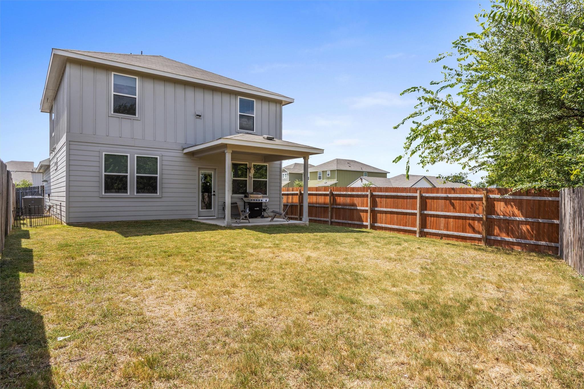 968 Sun Grove Trl Property Photo 23
