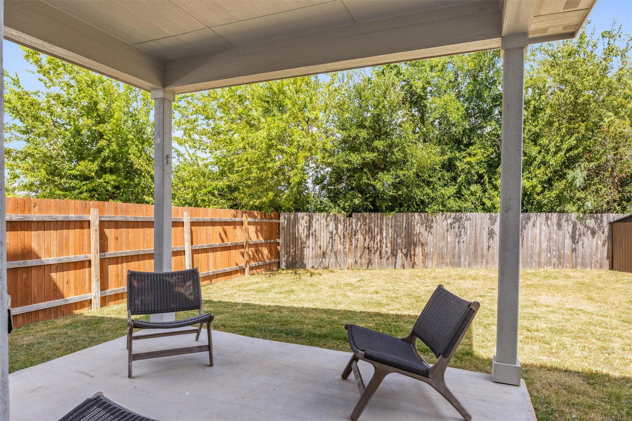 968 Sun Grove Trl Property Photo 25