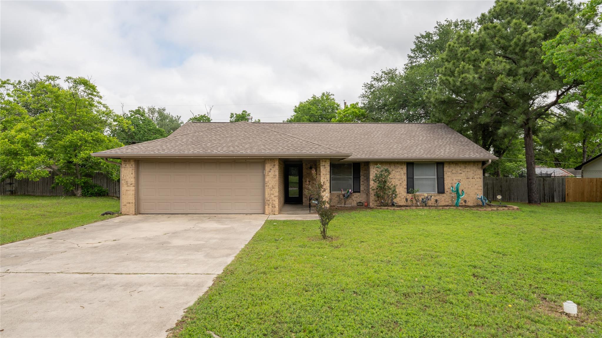 1802 Pecos Ave Property Photo