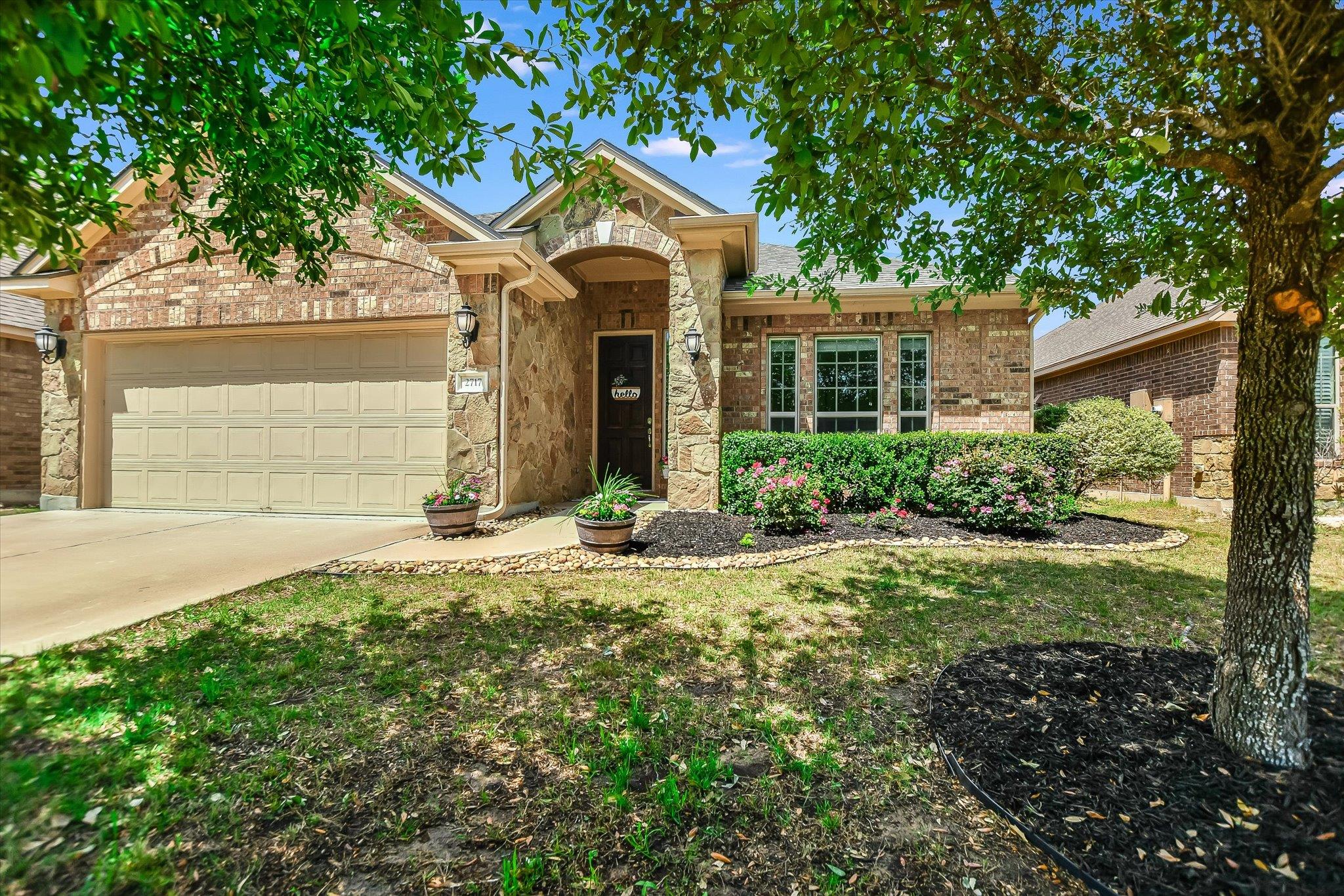 2717 Coral Valley Dr Property Photo