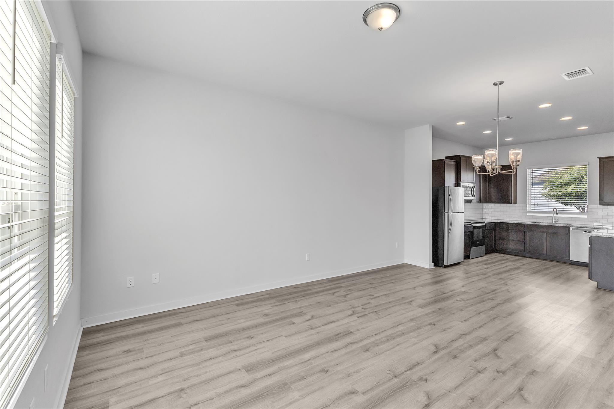 1203 Showbox St Property Photo 7