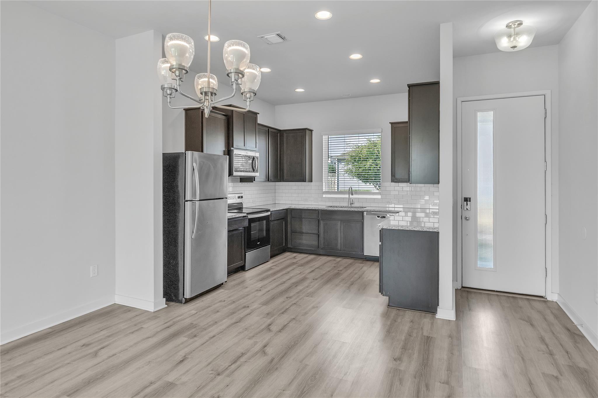 1203 Showbox St Property Photo 12